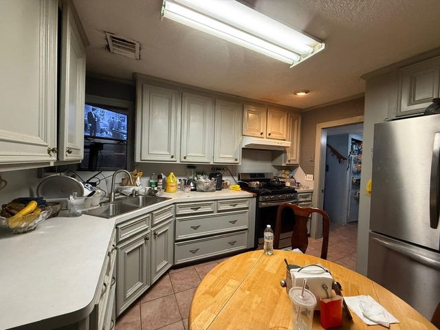 11329 Almeda Genoa Road, Houston, TX 77034