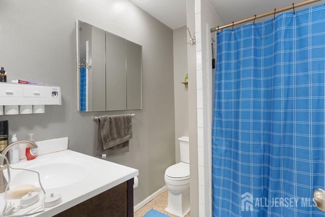 310 pitt Street, South Plainfield, NJ 07080