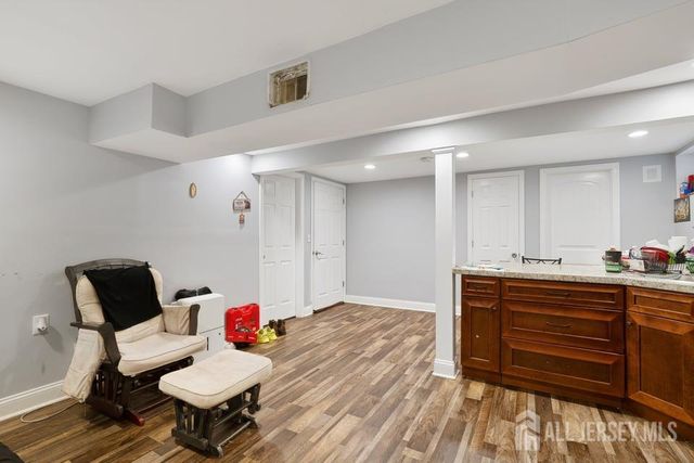 310 pitt Street, South Plainfield, NJ 07080