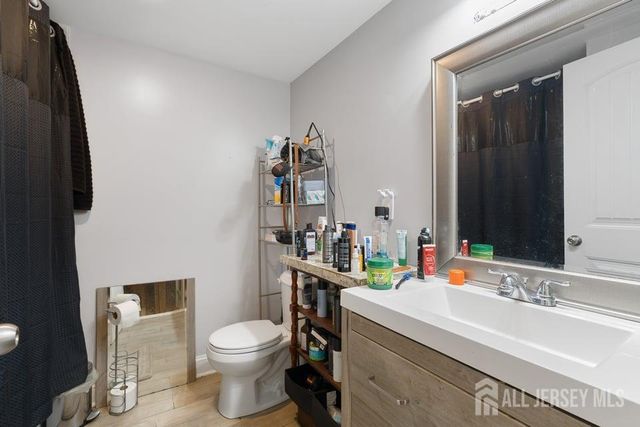 310 pitt Street, South Plainfield, NJ 07080