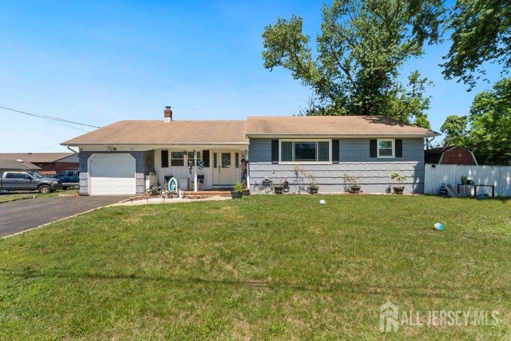 310 pitt Street, South Plainfield, NJ 07080