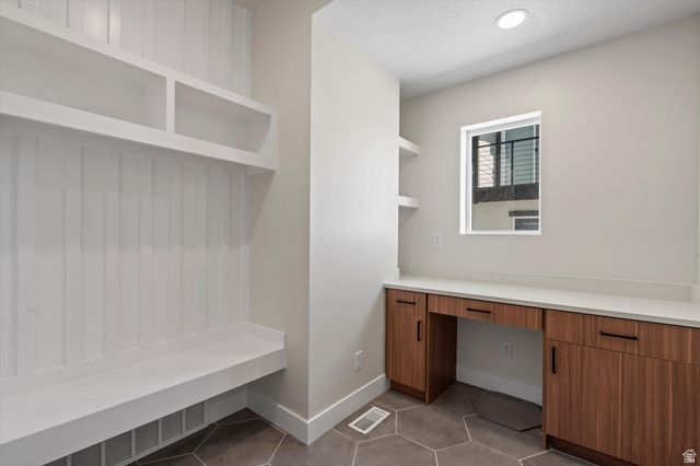 1570 E MADDIES CV, Ogden, UT 84404