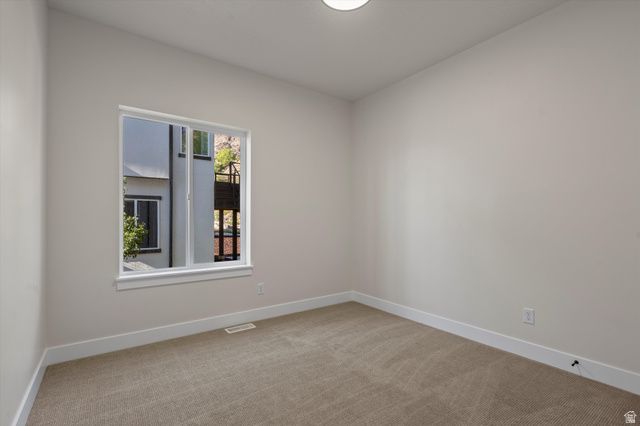 1570 E MADDIES CV, Ogden, UT 84404