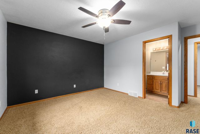 117 Thad St Street, Brandon, SD 57005