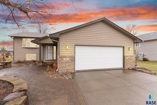 117 Thad St Street, Brandon, SD 57005