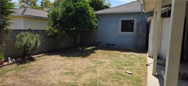 8068 Hazeltine, Panorama City, CA 91402