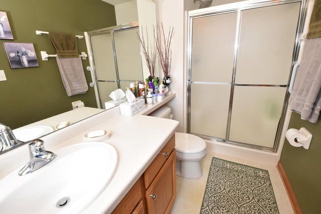 N97W14151 Knollcrest CIRCLE, Germantown, WI 53022