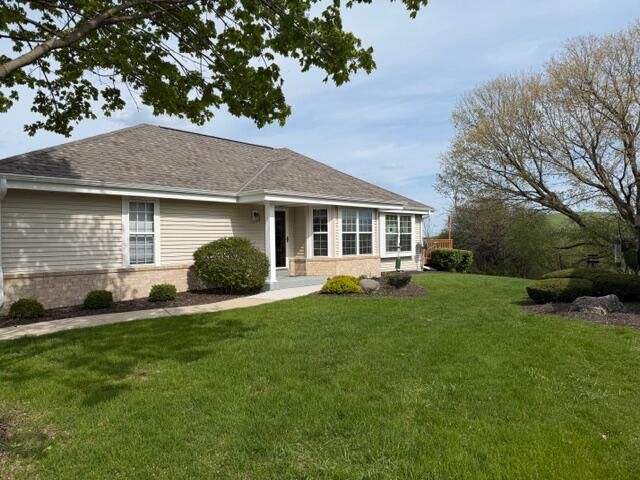 N97W14151 Knollcrest CIRCLE, Germantown, WI 53022