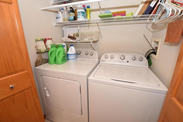 N97W14151 Knollcrest CIRCLE, Germantown, WI 53022