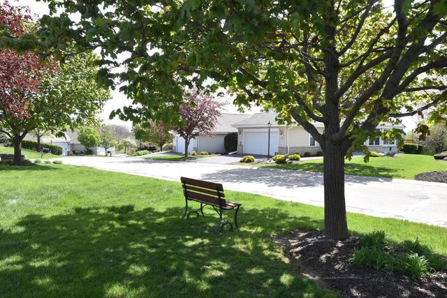 N97W14151 Knollcrest CIRCLE, Germantown, WI 53022