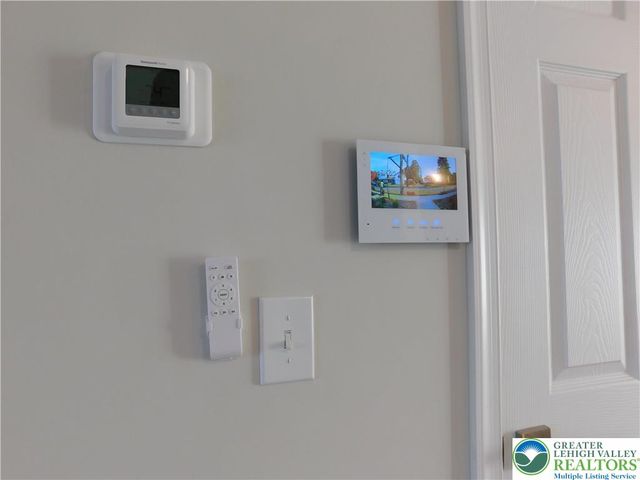 326 East Frankford Street, Bethlehem City, PA 18018