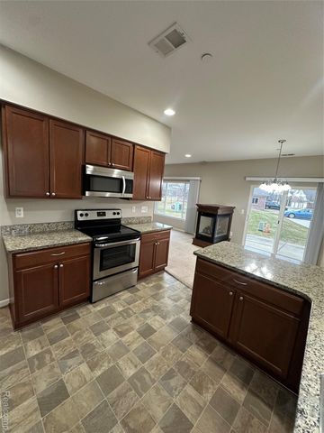 14273 Shadywood Drive, Sterling Heights, MI 48312