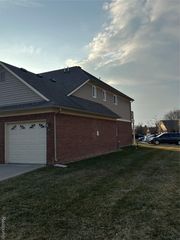 14273 Shadywood Drive, Sterling Heights, MI 48312