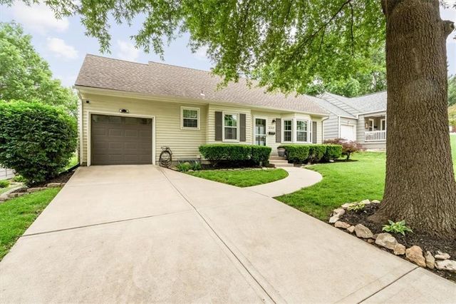 5319 Juniper Street, Roeland Park, KS 66205