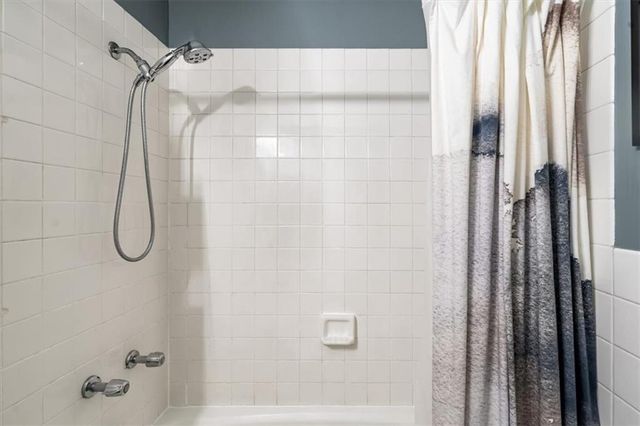 5319 Juniper Street, Roeland Park, KS 66205