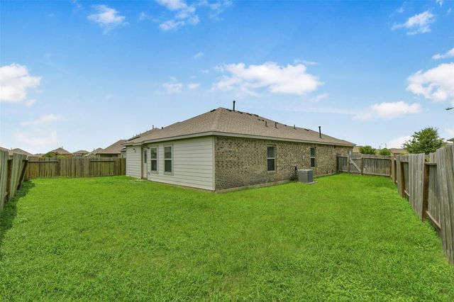 8611 Conquest Circle, Texas City, TX 77591