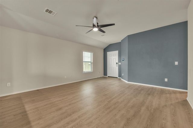 8611 Conquest Circle, Texas City, TX 77591
