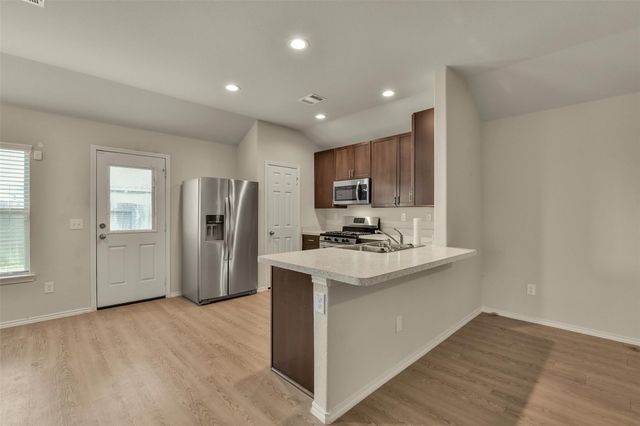 8611 Conquest Circle, Texas City, TX 77591