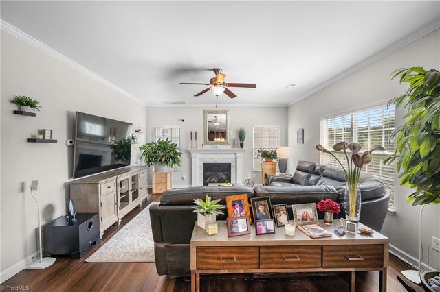 110 Rolling Meadow Lane, Clemmons, NC 27012