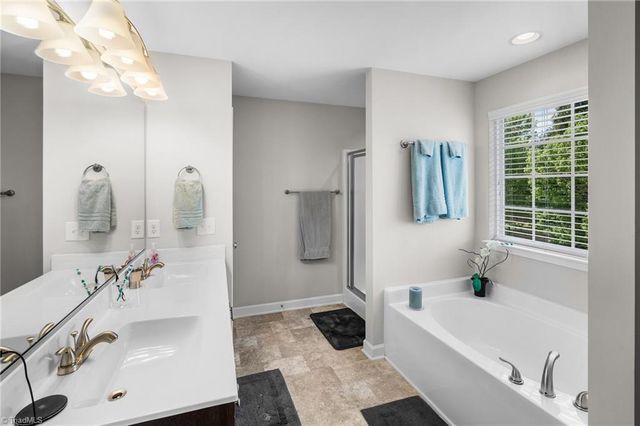 110 Rolling Meadow Lane, Clemmons, NC 27012