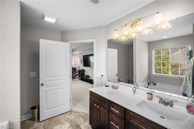 110 Rolling Meadow Lane, Clemmons, NC 27012