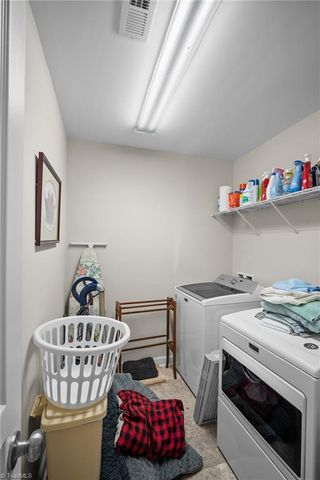 110 Rolling Meadow Lane, Clemmons, NC 27012