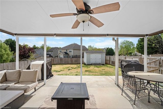 110 Rolling Meadow Lane, Clemmons, NC 27012