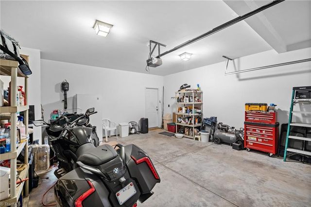 110 Rolling Meadow Lane, Clemmons, NC 27012