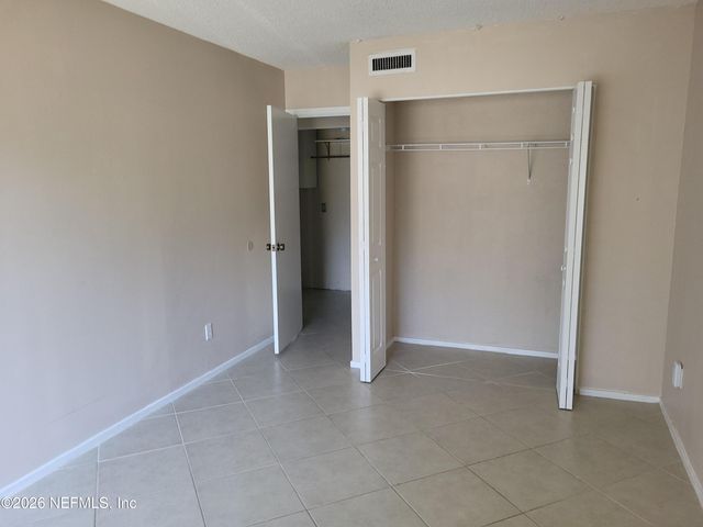 7647 LAS PALMAS Way 224, Jacksonville, FL 32256