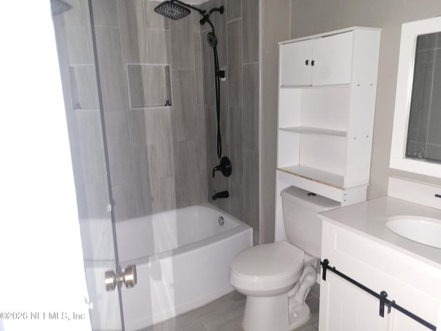 7647 LAS PALMAS Way 224, Jacksonville, FL 32256
