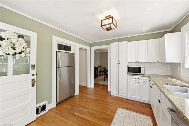 1201 S Hawthorne Road, Winston-salem, NC 27103