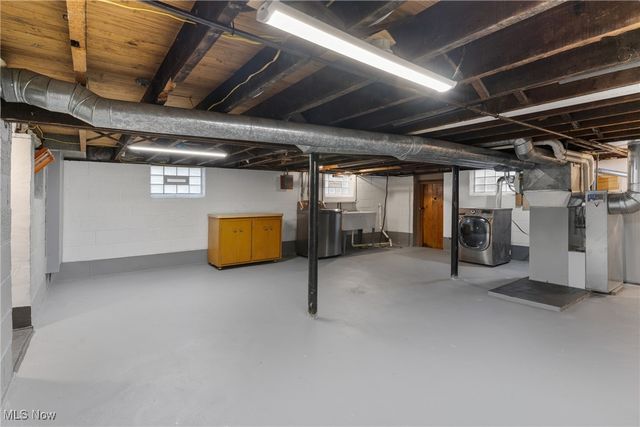 36725 Pettibone Road, Solon, OH 44139