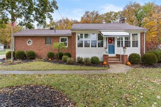 36725 Pettibone Road, Solon, OH 44139