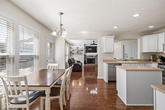 8117 Winterset Circle, Indianapolis, IN 46214