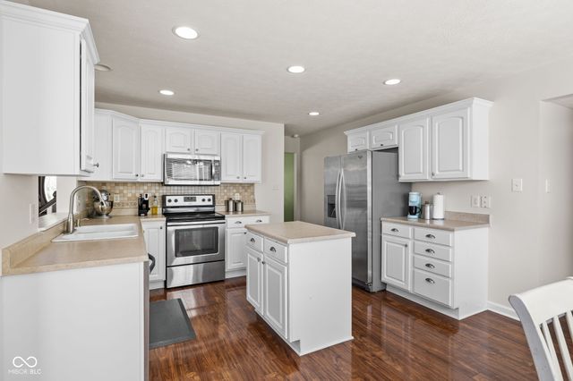 8117 Winterset Circle, Indianapolis, IN 46214