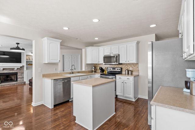 8117 Winterset Circle, Indianapolis, IN 46214