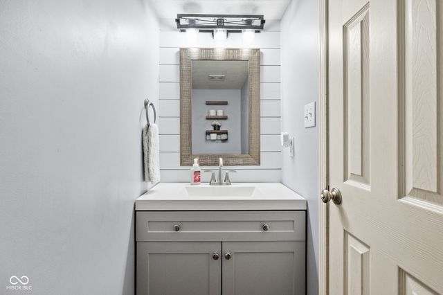 8117 Winterset Circle, Indianapolis, IN 46214