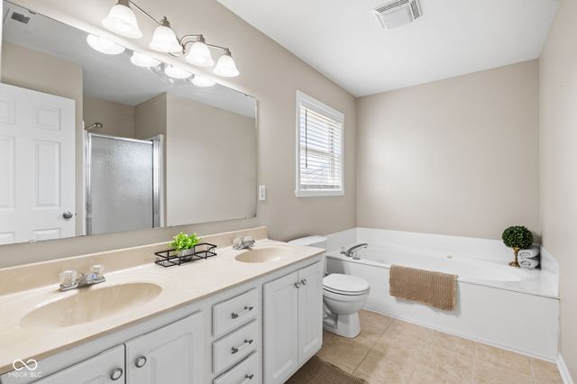 8117 Winterset Circle, Indianapolis, IN 46214
