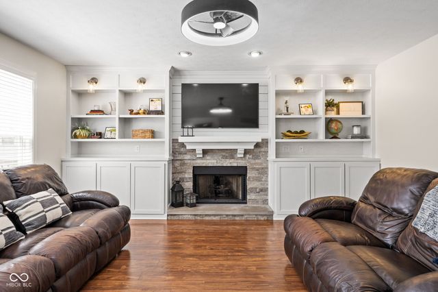 8117 Winterset Circle, Indianapolis, IN 46214