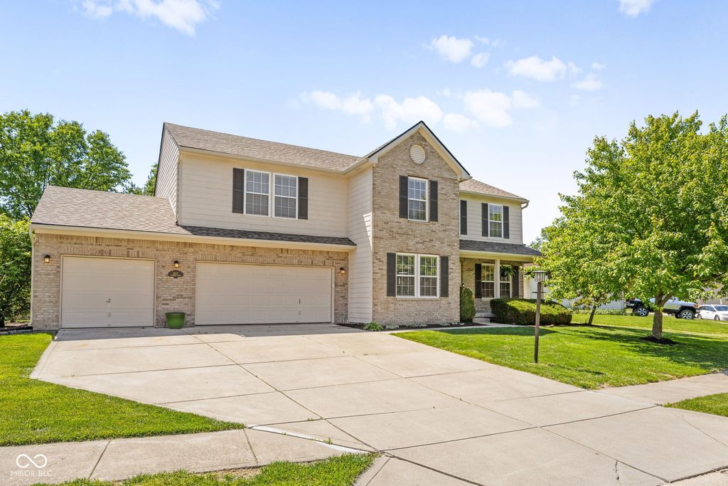 8117 Winterset Circle, Indianapolis, IN 46214