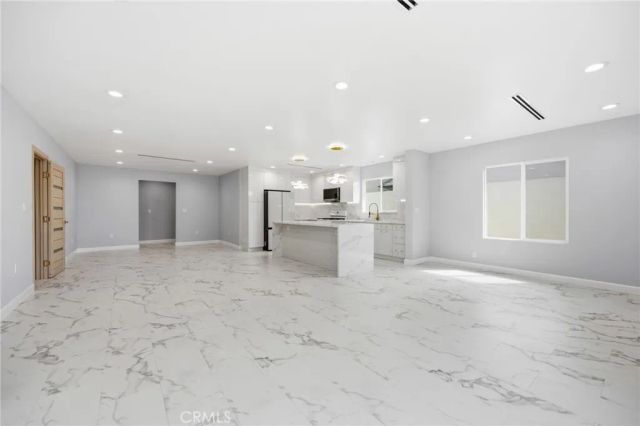 12531 Vose, North Hollywood, CA 91605