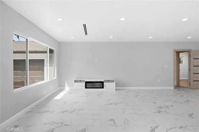 12531 Vose, North Hollywood, CA 91605