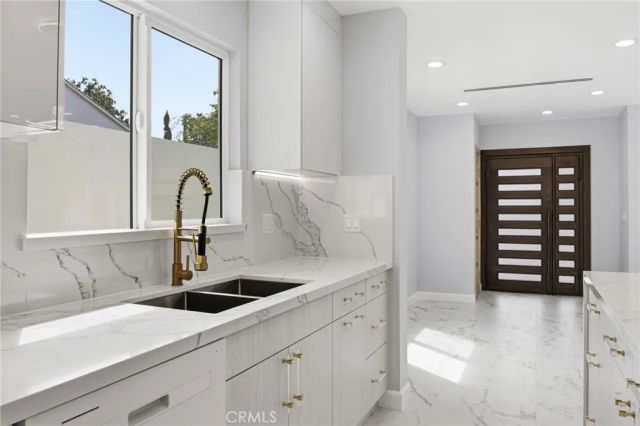 12531 Vose, North Hollywood, CA 91605