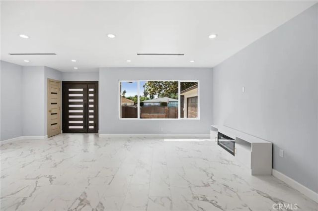 12531 Vose, North Hollywood, CA 91605