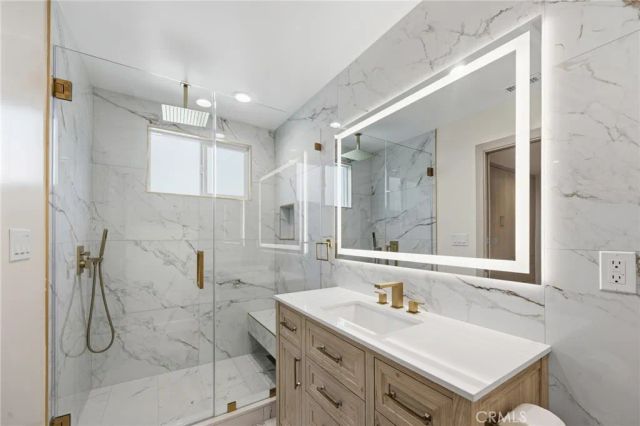 12531 Vose, North Hollywood, CA 91605
