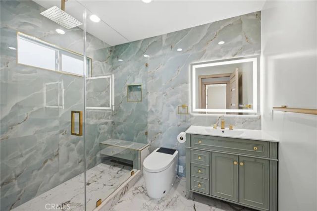 12531 Vose, North Hollywood, CA 91605