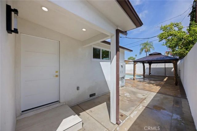 12531 Vose, North Hollywood, CA 91605