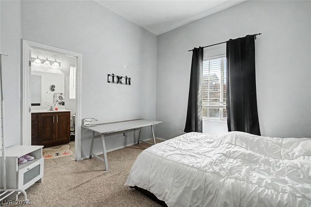 9862 November Rain Street, Las Vegas, NV 89178