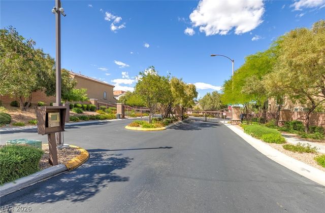 9862 November Rain Street, Las Vegas, NV 89178