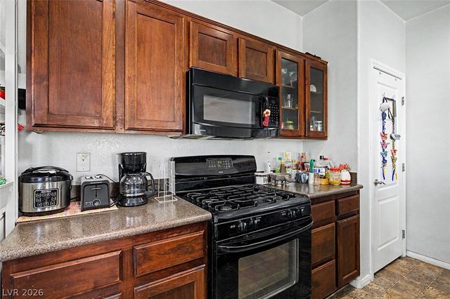 9862 November Rain Street, Las Vegas, NV 89178